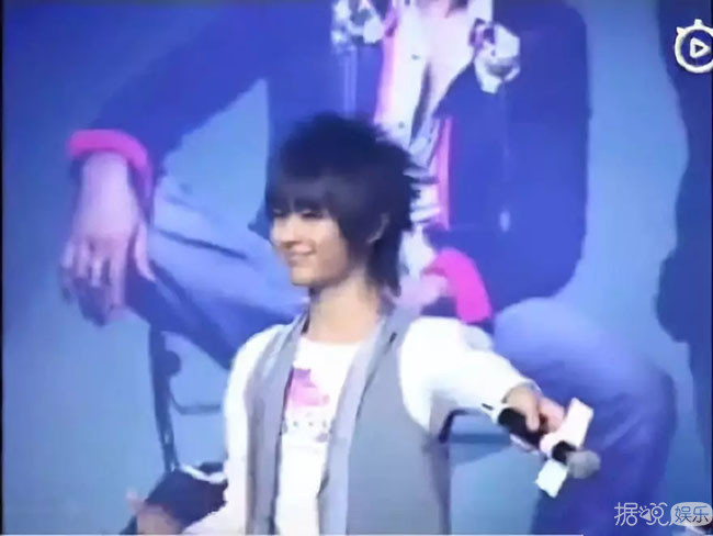 没有炎亚纶的出柜，飞轮海会再度翻红吗？