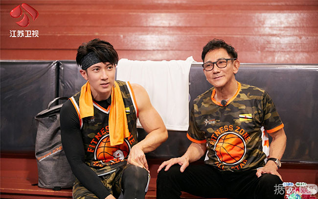 没有炎亚纶的出柜，飞轮海会再度翻红吗？