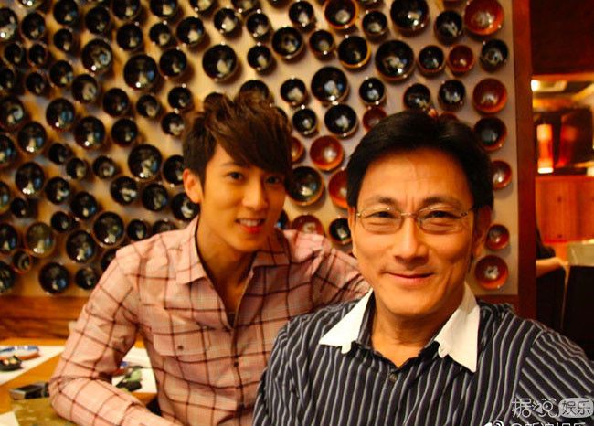 没有炎亚纶的出柜，飞轮海会再度翻红吗？