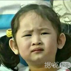 这对最萌年龄差小情侣太甜了，今天也是为别人的爱情流泪的一天