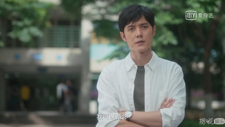 这对最萌年龄差小情侣太甜了，今天也是为别人的爱情流泪的一天