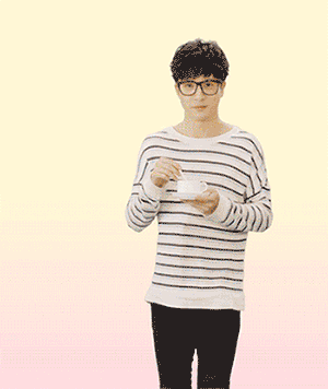 薛之谦裤裆里掏油条？低俗or搞笑一线之间