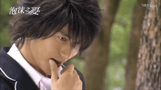 薛之谦裤裆里掏油条？低俗or搞笑一线之间