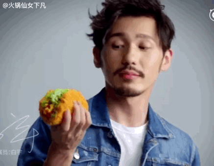 薛之谦裤裆里掏油条？低俗or搞笑一线之间