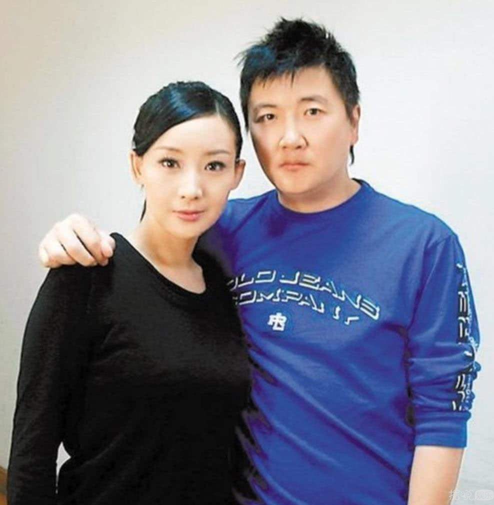 孙楠现任妻子让买红妹女儿上国学班？自己女儿却出国留学了？