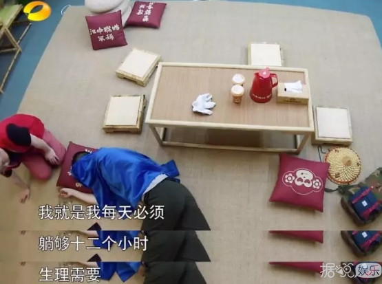 所以他是懒得去找演员，干脆自己上吗？