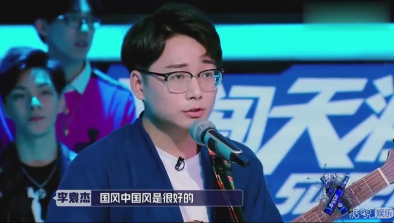 大型明星尴尬现场，场面一度让人窒息……