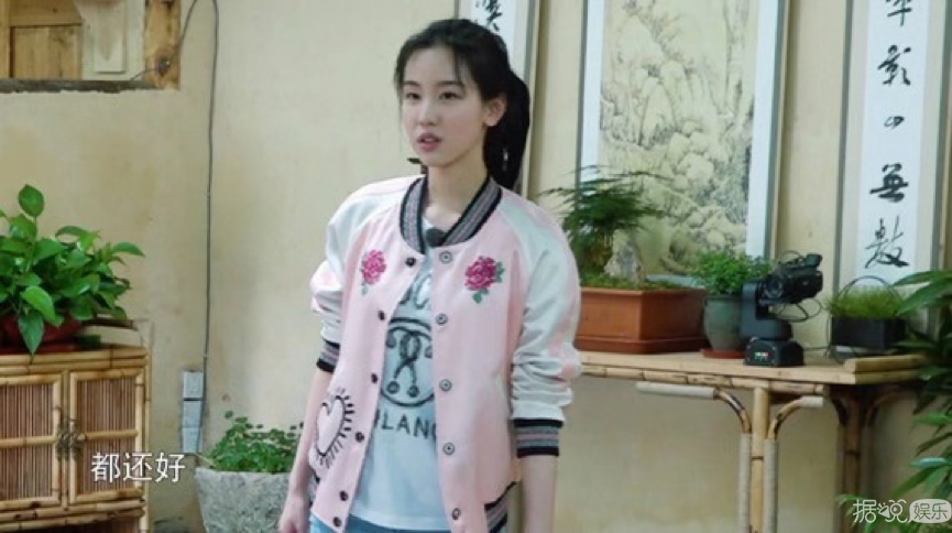 一直被吐槽犯傻尬撩的他，真的要退出节目了……