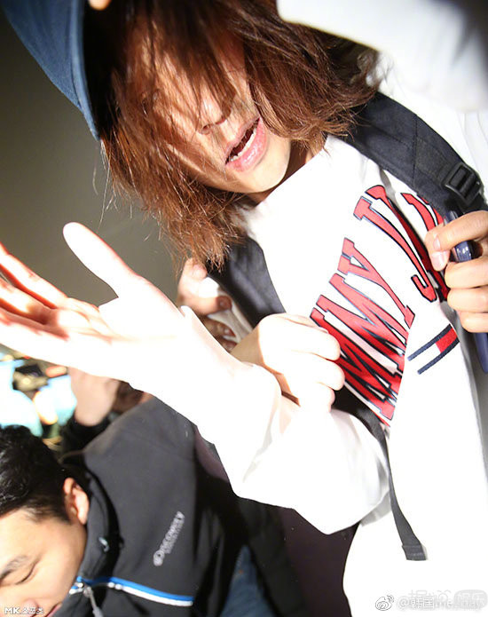 艳照门2.0开始，哥哥走监狱路吧