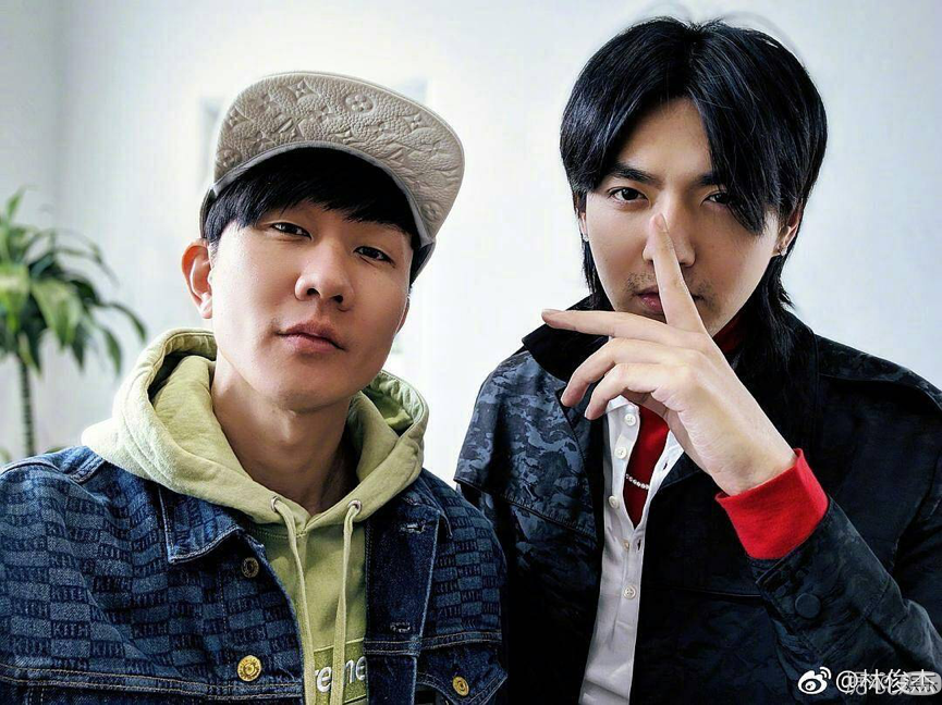 再帅气的男神，都逃不过发福的命运？