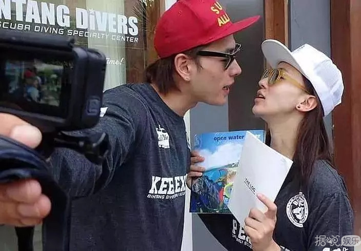 黑历史一大堆，还敢自曝亲密照炒绯闻？