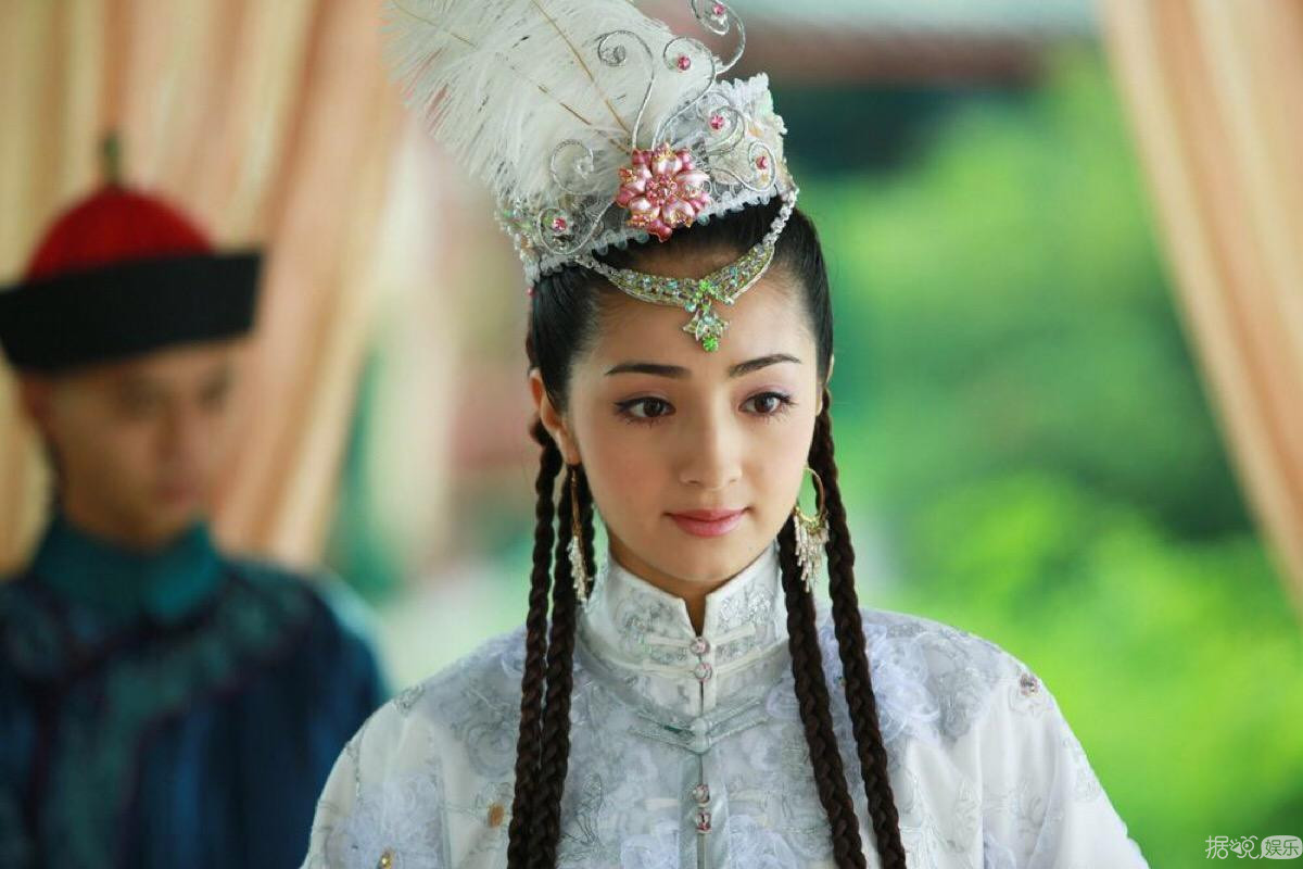 他悄悄结婚了？老婆都快生了？