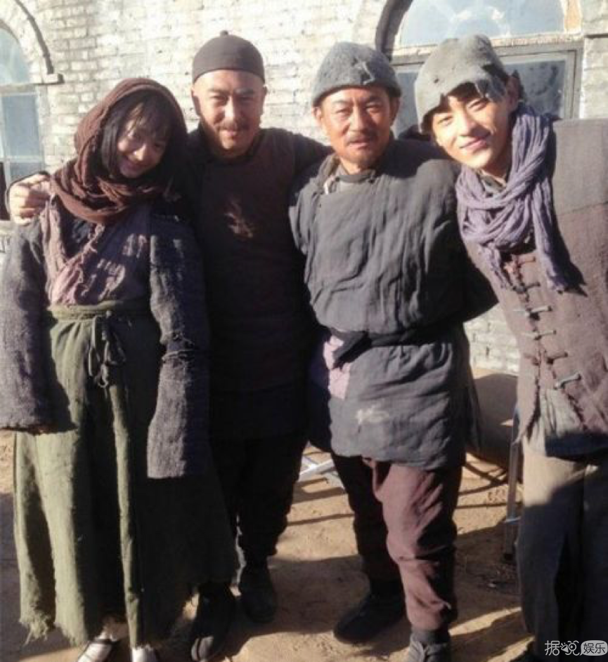 年龄造假？一脚踏三船？他的绯闻女友太宝藏了吧