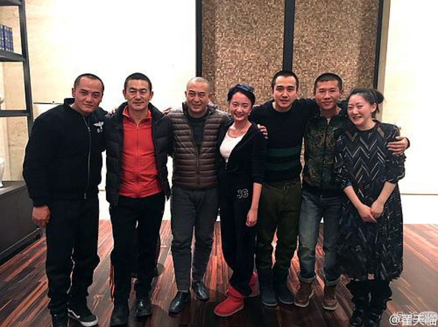 年龄造假？一脚踏三船？他的绯闻女友太宝藏了吧