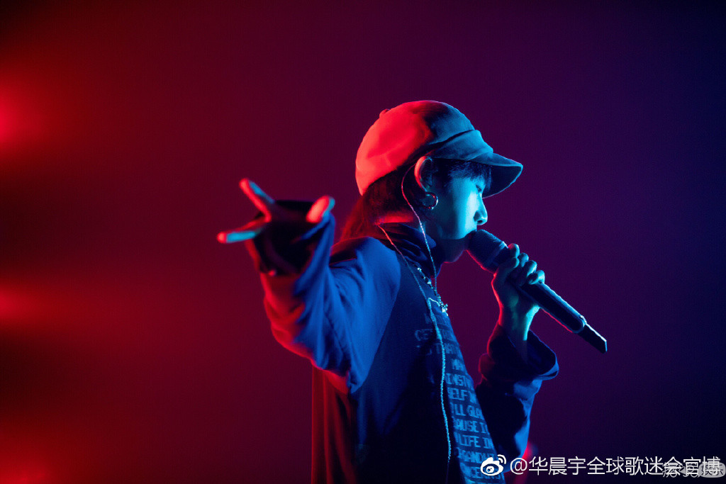 有些人表面上是风风光光的大明星，背地里其实……