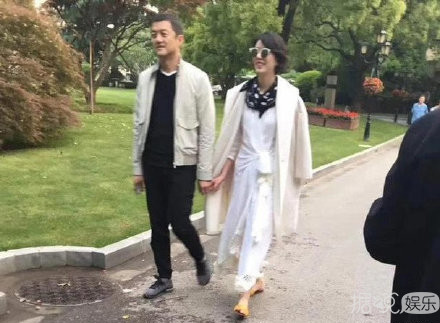 热点 |皮几万李小璐同居了？一年一度蹭红毯的妖魔鬼怪