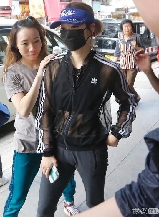 热点 |皮几万李小璐同居了？一年一度蹭红毯的妖魔鬼怪