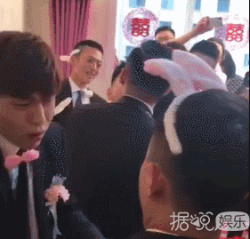王嘉尔你当个伴郎也太拼了吧