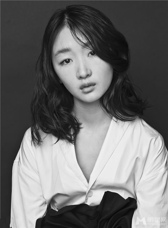 周冬雨性感蜕变写真 与富二代未拉窗帘宾馆缠绵 周冬雨性感蜕变写真 与富二代未拉窗帘宾馆缠绵