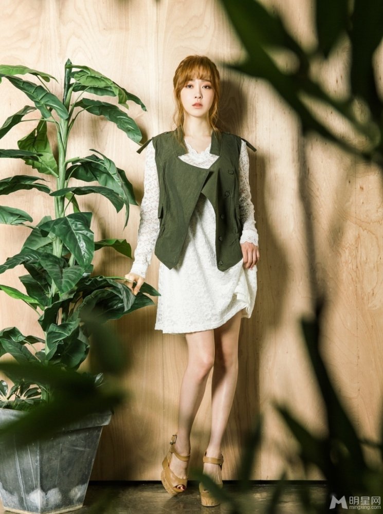 韩女团After School前成员刘小英逆天美腿惊艳写真