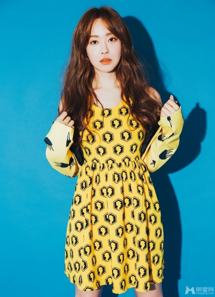 韩女团After School前成员刘小英逆天美腿惊艳写真