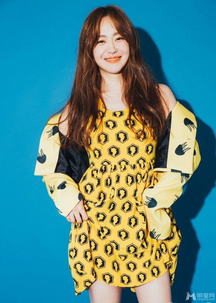 韩女团After School前成员刘小英逆天美腿惊艳写真