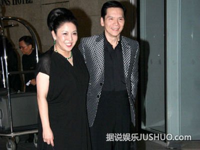 向华强太依赖陈岚 没她陪伴不行 向华强太依赖陈岚 没她陪伴不行