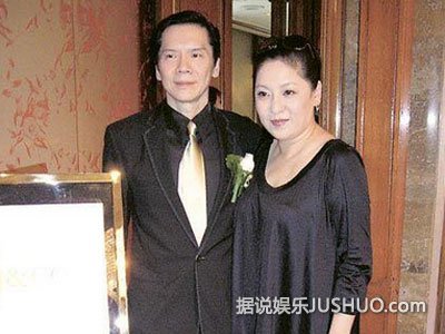 向华强太依赖陈岚 没她陪伴不行 向华强太依赖陈岚 没她陪伴不行