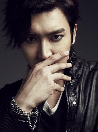 崔始源整容了吗 崔始源被质疑整容不影响人气