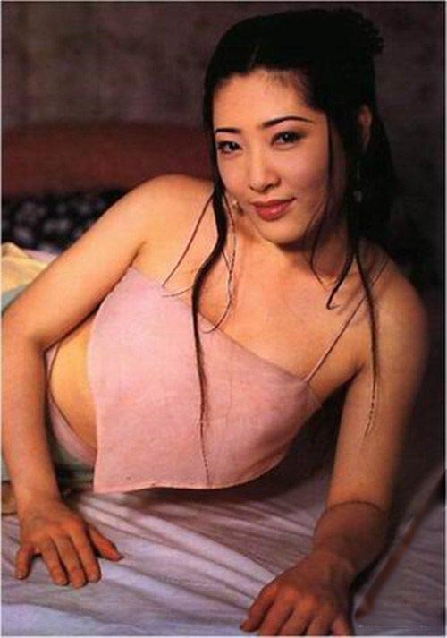最新杨思敏潘金莲剧照 如此性感的她你hold得住吗？
